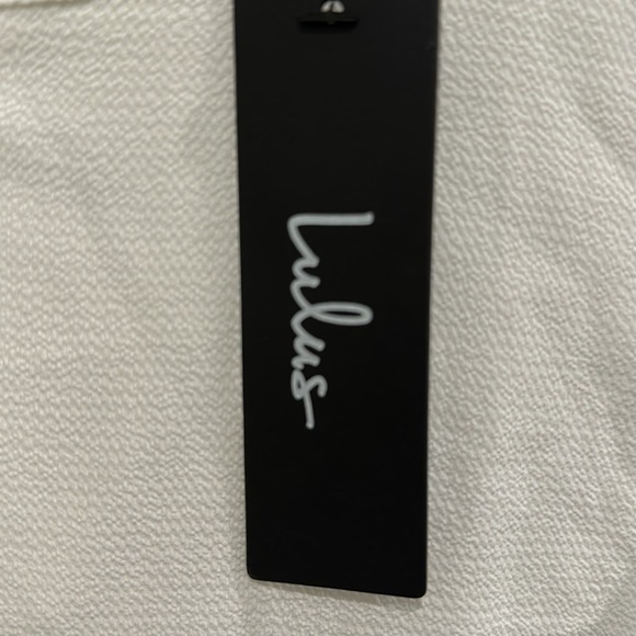 Lulu’s White top in XS NWT - Picture 10 of 10